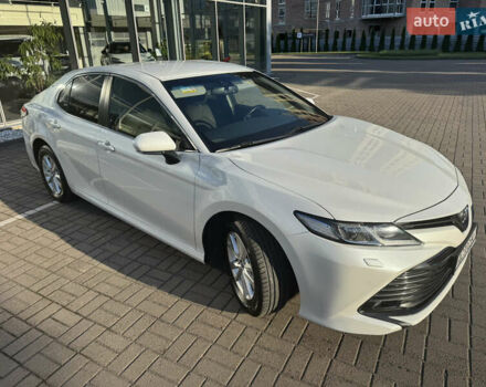 Белый Тойота Камри, объемом двигателя 2.49 л и пробегом 137 тыс. км за 21950 $, фото 8 на Automoto.ua