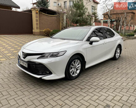 Білий Тойота Камрі, об'ємом двигуна 2.5 л та пробігом 107 тис. км за 22500 $, фото 1 на Automoto.ua