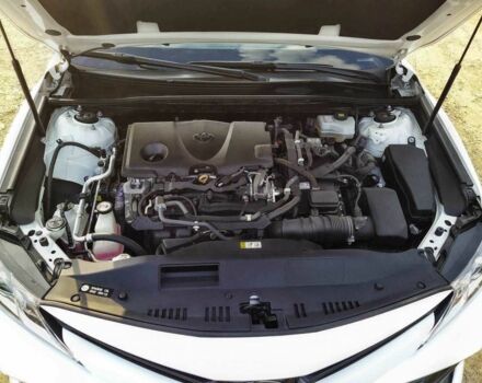 Белый Тойота Камри, объемом двигателя 2.5 л и пробегом 100 тыс. км за 22000 $, фото 4 на Automoto.ua