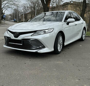 Білий Тойота Камрі, об'ємом двигуна 2.5 л та пробігом 115 тис. км за 23499 $, фото 15 на Automoto.ua