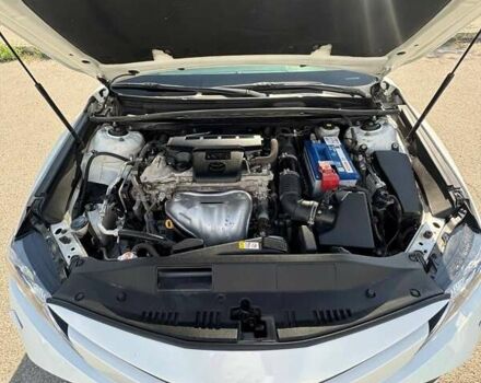 Белый Тойота Камри, объемом двигателя 2.49 л и пробегом 153 тыс. км за 19800 $, фото 6 на Automoto.ua