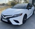 Белый Тойота Камри, объемом двигателя 2.5 л и пробегом 145 тыс. км за 19200 $, фото 1 на Automoto.ua