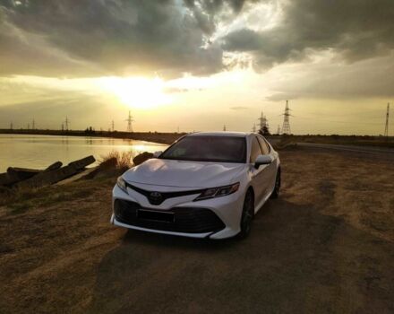 Белый Тойота Камри, объемом двигателя 2.5 л и пробегом 100 тыс. км за 22000 $, фото 2 на Automoto.ua