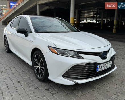 Белый Тойота Камри, объемом двигателя 2.49 л и пробегом 128 тыс. км за 22500 $, фото 11 на Automoto.ua