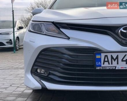 Белый Тойота Камри, объемом двигателя 2.5 л и пробегом 32 тыс. км за 24355 $, фото 5 на Automoto.ua