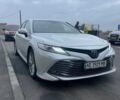 Белый Тойота Камри, объемом двигателя 2.5 л и пробегом 197 тыс. км за 26500 $, фото 1 на Automoto.ua