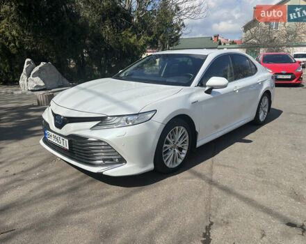 Білий Тойота Камрі, об'ємом двигуна 2.5 л та пробігом 127 тис. км за 25700 $, фото 1 на Automoto.ua