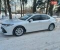 Белый Тойота Камри, объемом двигателя 2.49 л и пробегом 114 тыс. км за 22700 $, фото 1 на Automoto.ua