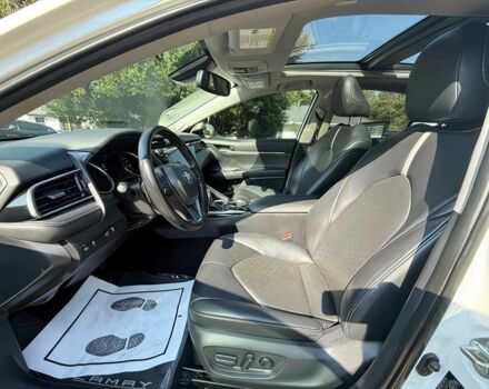 Белый Тойота Камри, объемом двигателя 2.5 л и пробегом 44 тыс. км за 13500 $, фото 6 на Automoto.ua