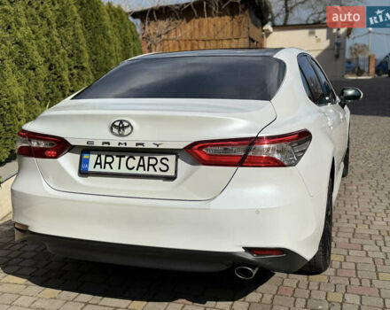 Белый Тойота Камри, объемом двигателя 2.5 л и пробегом 119 тыс. км за 18700 $, фото 7 на Automoto.ua