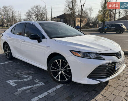 Білий Тойота Камрі, об'ємом двигуна 2.49 л та пробігом 129 тис. км за 21999 $, фото 1 на Automoto.ua