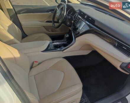 Білий Тойота Камрі, об'ємом двигуна 2.49 л та пробігом 247 тис. км за 18000 $, фото 3 на Automoto.ua