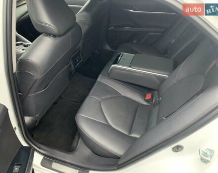 Белый Тойота Камри, объемом двигателя 2.49 л и пробегом 63 тыс. км за 23500 $, фото 25 на Automoto.ua