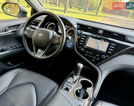 Белый Тойота Камри, объемом двигателя 2.49 л и пробегом 89 тыс. км за 28800 $, фото 25 на Automoto.ua