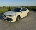 Белый Тойота Камри, объемом двигателя 2.5 л и пробегом 240 тыс. км за 22700 $, фото 1 на Automoto.ua