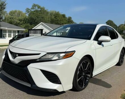 Белый Тойота Камри, объемом двигателя 2.5 л и пробегом 44 тыс. км за 13500 $, фото 2 на Automoto.ua