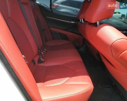 Белый Тойота Камри, объемом двигателя 2.49 л и пробегом 128 тыс. км за 18470 $, фото 9 на Automoto.ua