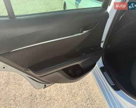 Белый Тойота Камри, объемом двигателя 2.49 л и пробегом 33 тыс. км за 23700 $, фото 17 на Automoto.ua