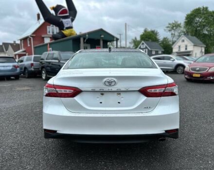 Білий Тойота Камрі, об'ємом двигуна 2.5 л та пробігом 66 тис. км за 16000 $, фото 5 на Automoto.ua