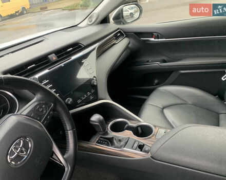 Белый Тойота Камри, объемом двигателя 2.49 л и пробегом 63 тыс. км за 23500 $, фото 23 на Automoto.ua