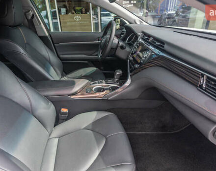 Белый Тойота Камри, объемом двигателя 2.49 л и пробегом 112 тыс. км за 30094 $, фото 5 на Automoto.ua