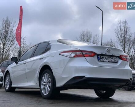 Белый Тойота Камри, объемом двигателя 2.5 л и пробегом 32 тыс. км за 24355 $, фото 20 на Automoto.ua