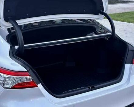 Белый Тойота Камри, объемом двигателя 2.5 л и пробегом 105 тыс. км за 18000 $, фото 20 на Automoto.ua