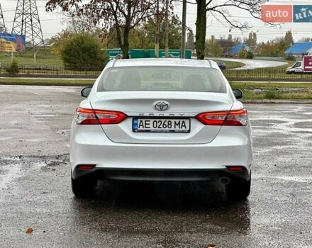 Тойота Камри 2019 в Днепре (Днепропетровске) на Automoto.ua Белый Тойота Камри, объемом двигателя 2.49 л и пробегом 78 тыс. км за 20999 $, фото 3 на Automoto.ua