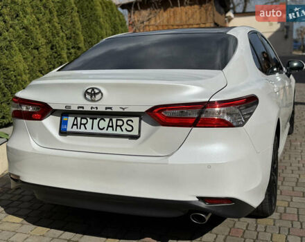 Белый Тойота Камри, объемом двигателя 2.5 л и пробегом 119 тыс. км за 18700 $, фото 9 на Automoto.ua