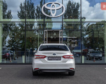 Белый Тойота Камри, объемом двигателя 2.49 л и пробегом 112 тыс. км за 30094 $, фото 3 на Automoto.ua