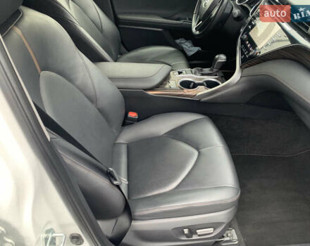 Белый Тойота Камри, объемом двигателя 2.49 л и пробегом 63 тыс. км за 23500 $, фото 42 на Automoto.ua