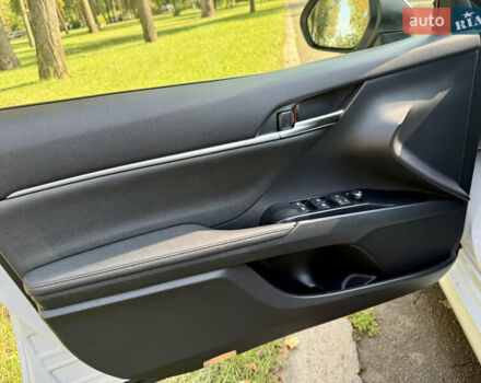 Белый Тойота Камри, объемом двигателя 2.49 л и пробегом 89 тыс. км за 28800 $, фото 33 на Automoto.ua