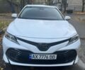 Белый Тойота Камри, объемом двигателя 2.49 л и пробегом 100 тыс. км за 21000 $, фото 1 на Automoto.ua