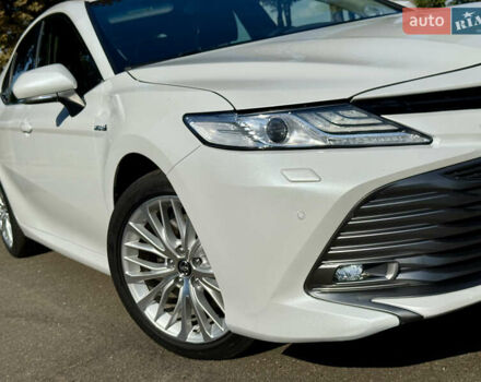 Белый Тойота Камри, объемом двигателя 2.49 л и пробегом 89 тыс. км за 28800 $, фото 6 на Automoto.ua