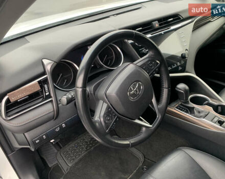 Белый Тойота Камри, объемом двигателя 2.49 л и пробегом 63 тыс. км за 23500 $, фото 24 на Automoto.ua