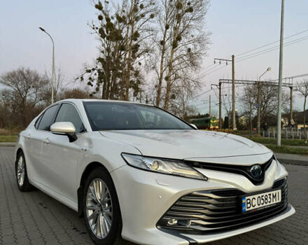 Белый Тойота Камри, объемом двигателя 2.49 л и пробегом 80 тыс. км за 27500 $, фото 3 на Automoto.ua
