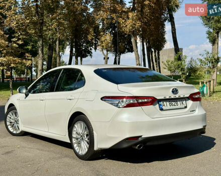 Белый Тойота Камри, объемом двигателя 2.49 л и пробегом 89 тыс. км за 28800 $, фото 2 на Automoto.ua