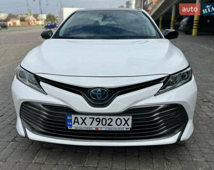Белый Тойота Камри, объемом двигателя 2.49 л и пробегом 128 тыс. км за 22500 $, фото 9 на Automoto.ua