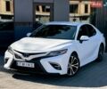 Белый Тойота Камри, объемом двигателя 2.5 л и пробегом 130 тыс. км за 19900 $, фото 1 на Automoto.ua