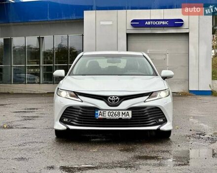 Тойота Камри 2019 в Днепре (Днепропетровске) на Automoto.ua Белый Тойота Камри, объемом двигателя 2.49 л и пробегом 78 тыс. км за 20999 $, фото 4 на Automoto.ua