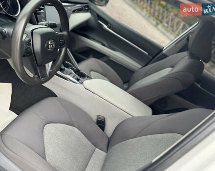 Білий Тойота Камрі, об'ємом двигуна 2.49 л та пробігом 129 тис. км за 21999 $, фото 19 на Automoto.ua