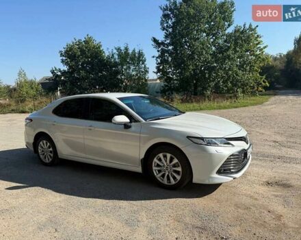 Белый Тойота Камри, объемом двигателя 2.49 л и пробегом 33 тыс. км за 23700 $, фото 11 на Automoto.ua