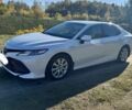 Белый Тойота Камри, объемом двигателя 0 л и пробегом 61 тыс. км за 15000 $, фото 2 на Automoto.ua