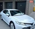 Белый Тойота Камри, объемом двигателя 2.49 л и пробегом 188 тыс. км за 25700 $, фото 1 на Automoto.ua