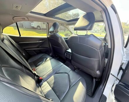 Белый Тойота Камри, объемом двигателя 2.5 л и пробегом 44 тыс. км за 13500 $, фото 11 на Automoto.ua