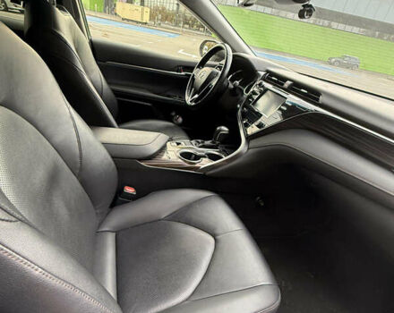 Білий Тойота Камрі, об'ємом двигуна 2.49 л та пробігом 265 тис. км за 24000 $, фото 7 на Automoto.ua