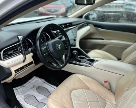 Білий Тойота Камрі, об'ємом двигуна 2.5 л та пробігом 66 тис. км за 16000 $, фото 8 на Automoto.ua