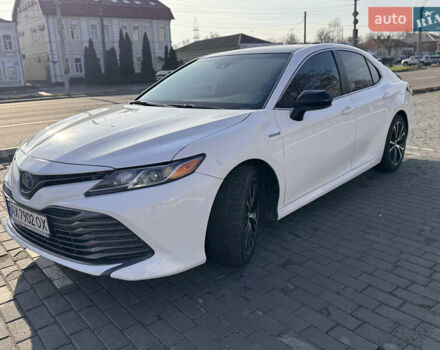 Білий Тойота Камрі, об'ємом двигуна 2.49 л та пробігом 129 тис. км за 21999 $, фото 3 на Automoto.ua