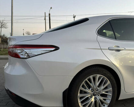 Белый Тойота Камри, объемом двигателя 2.49 л и пробегом 80 тыс. км за 27500 $, фото 8 на Automoto.ua