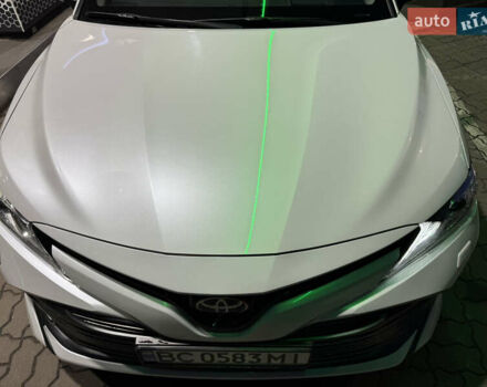 Белый Тойота Камри, объемом двигателя 2.49 л и пробегом 80 тыс. км за 27500 $, фото 4 на Automoto.ua